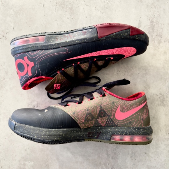 Nike KD 6 Meteorology | Size US 5Y - Picture 2 of 11